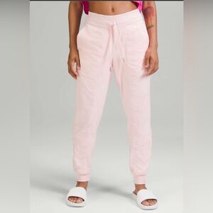 Lululemon Dance Studio Lined Jogger in Strawberry Milkshake Size 12